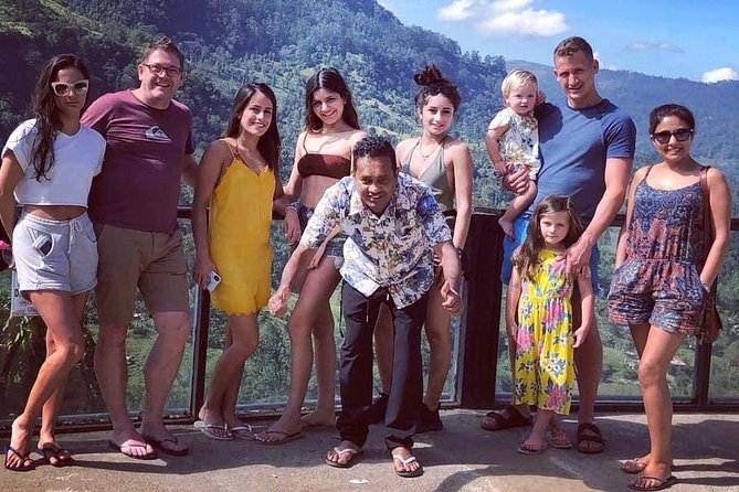 10 Days Tour in Sri Lanka (Hotels with Breakfast & Luxury Car) - Why this private Sri Lanka route works