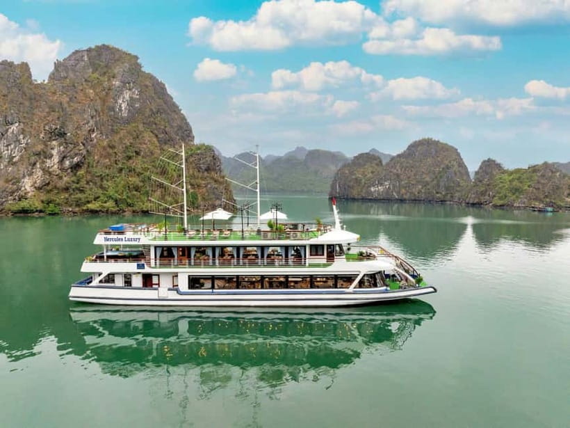 2-Day: Hanoi - Ninh Binh - Halong Bay Luxury Cruise - Two days, six famous stops, and no hotel change