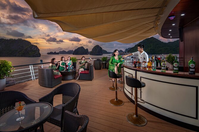 2-Day Luxury Halong Bay Aspira Cruise from Hanoi - Food, service, and the social side of the boat