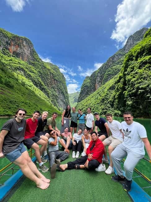 3-day Motorbike Ha Giang Loop Luxury Tour With Easy Rider - Night 0: Hanoi to Ha Giang by VIP bus
