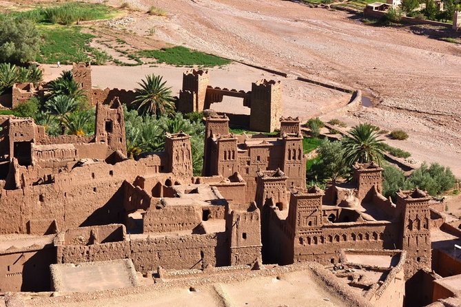 3-Day Tour from Marrakech to Merzouga Luxury Camp with Camel - Day two: Todra Gorge and the approach to Merzouga