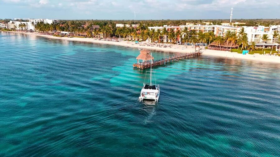 4 Hour Turtle Sanctuary Experience on a Luxury Catamarán - Three Cozumel water stops in four hours