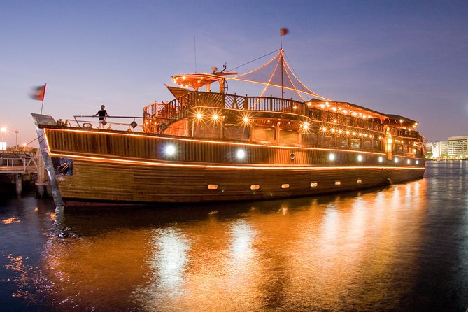 5-Star Premium Dhowstar Dhow Cruise Dubai - A two-hour route through Old Dubai