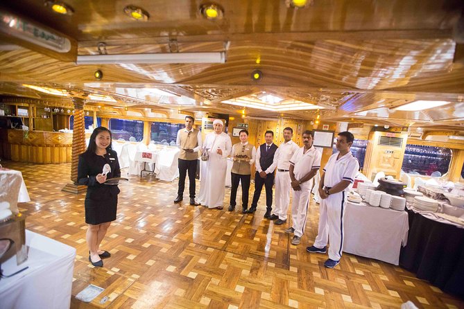 5-Star Premium Dhowstar Dhow Cruise Dubai - Buffet dinner: appealing idea, uneven delivery