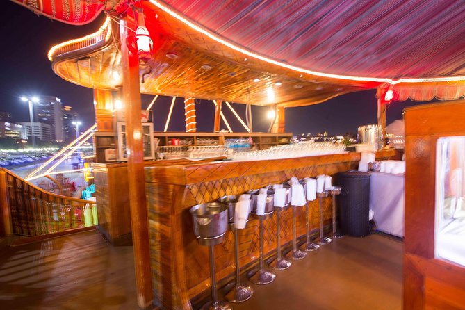 5-Star Premium Dhowstar Dhow Cruise Dubai - Service, timing, and the human factor