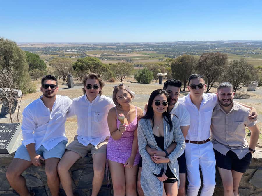 Adelaide: Barossa Premium Wine Tasting tour & Winery Lunch - Menglers Hill puts the Barossa in view