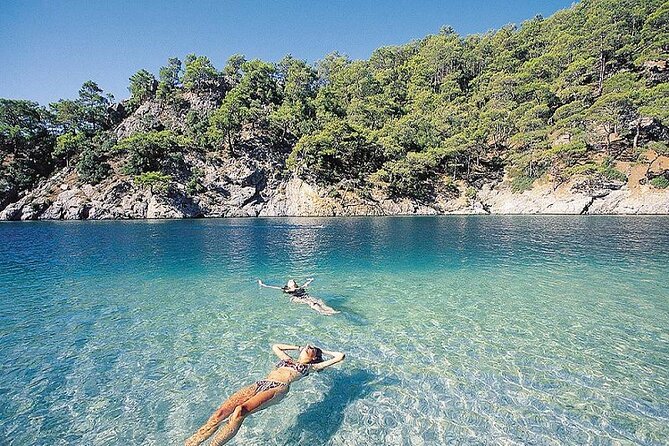 Alanya: Luxury Pirate Boat Tour with Foam Party - Cleopatra Beach gives you the best swim break