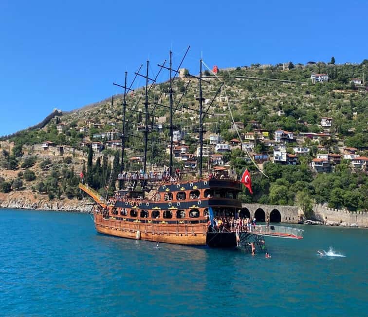 Alanya: Luxury Pirate Boat with Lunch & Unlimited Drinks - Boarding the GRAND TROYS07 in Alanya Harbor