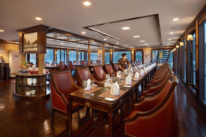 All-Inclusive 3 Day/2 Night Halong Luxury Cruise Meals, Cave, Kayaking, Swimming - Day 3: One last cave and the ride back