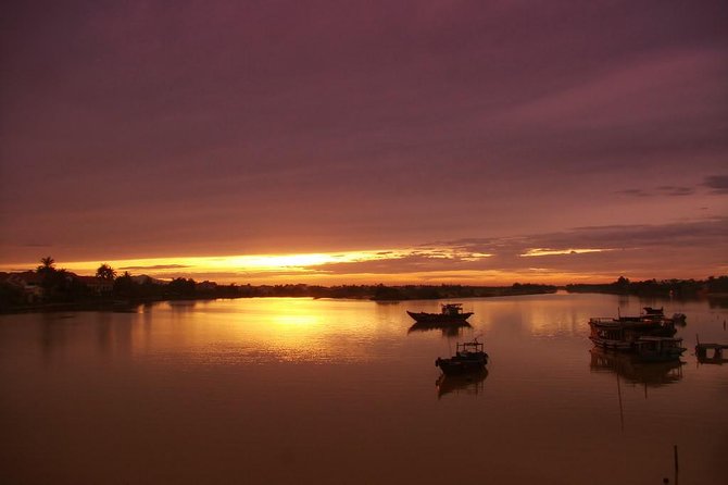 Amazing My Son Sunset Deluxe Small Group tour - Guides who can shape the experience