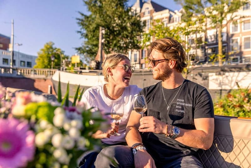 Amsterdam: 2-Hour Luxury Canal Cruise with Snacks & Drinks - Hortus, the maritime museum, and NEMO