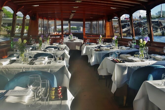 Amsterdam: Exclusive Dinner Canal Cruise - A Dinner Cruise Built Around the Boat