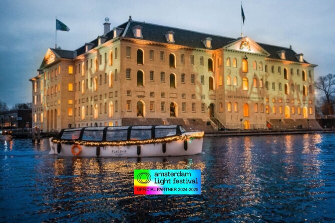 Amsterdam Light Festival: Cruise Unlimited Drinks & Bite option - Following the illuminated canals