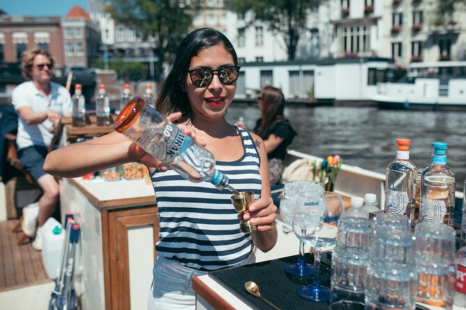 Amsterdam: Luxury Boat Cruise Unlimited Cocktails, Beers & Wines - Commentary from Max, Lena, Ed, and the wider crew