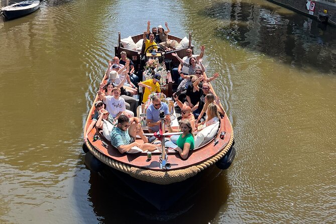 Amsterdam Luxury Boutique Boat tour with Unlimited Beer and Wine - Finding the boat at Oudezijds Voorburgwal 226