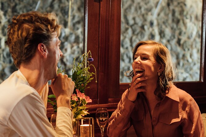 Amsterdam: Luxury Saloon Boat Cruise with Cocktails & Waffle - Timing, meeting point, and weather tips