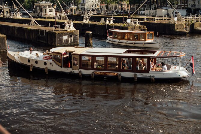 Amsterdam: Luxury Saloon Boat Cruise with Cocktails & Waffle - Choosing among the starting points
