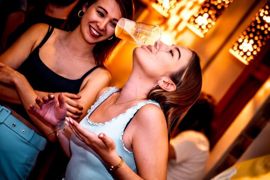 Amsterdam: Original Pub Crawl Party with VIP Entrance - Who will enjoy this, and who will not