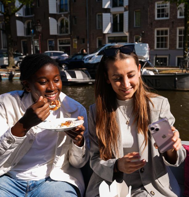 Amsterdam: Private Luxury Cruise with BBQ and Drinks - The live-cooking BBQ menu