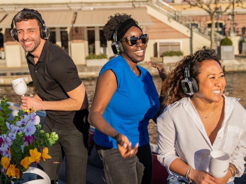 Amsterdam: Private Luxury Cruise with Drinks & Silent Disco - A private party on Amsterdam’s canals