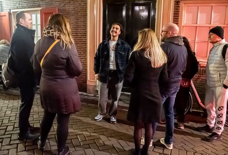 Amsterdam: Red Light District Exclusive Night Tour - Key points at a glance