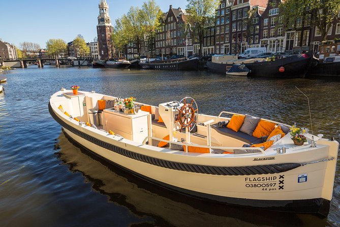 Amsterdam: Saloon Boat Cruise + Unlimited Drinks & Bite option - The Golden Age canal ring