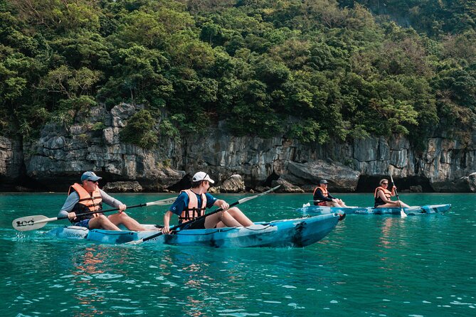 Angthong National Marine Park VIP Small Group Tour - Beach lunch and kayaking around the cliffs