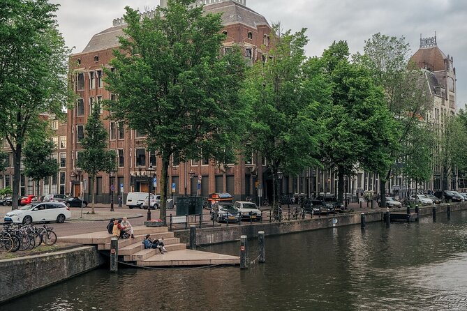 Anne Frank's Amsterdam Jewish History WWII Exclusive Guided Tour - Ending at the National Holocaust Names Monument