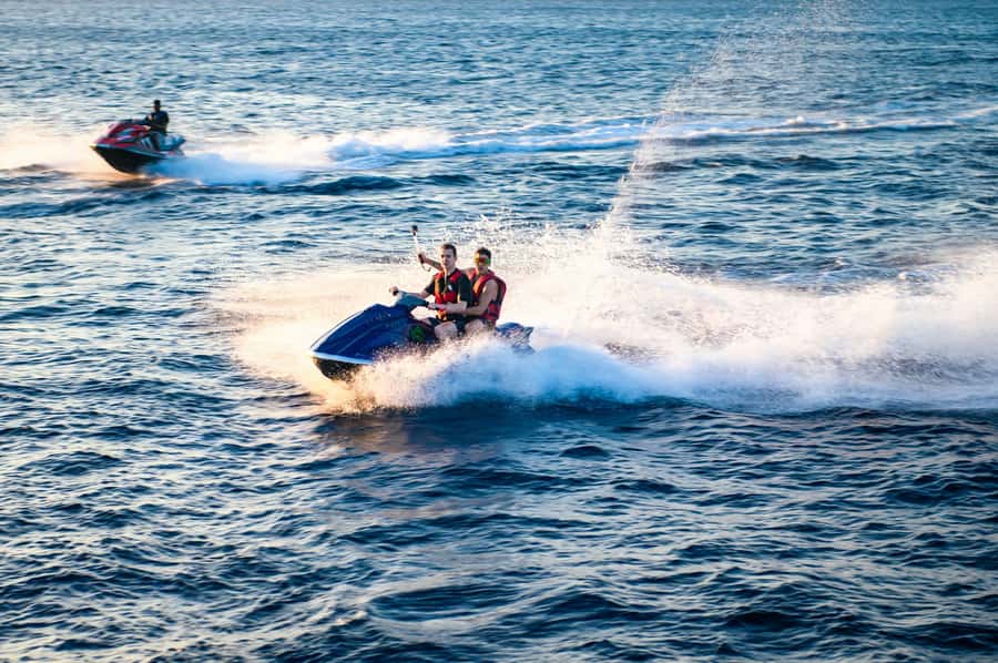 Arabian Gulf Jet Ski Adventure – Ride the Blue Waters - The 30-minute ride: a quick taste of speed