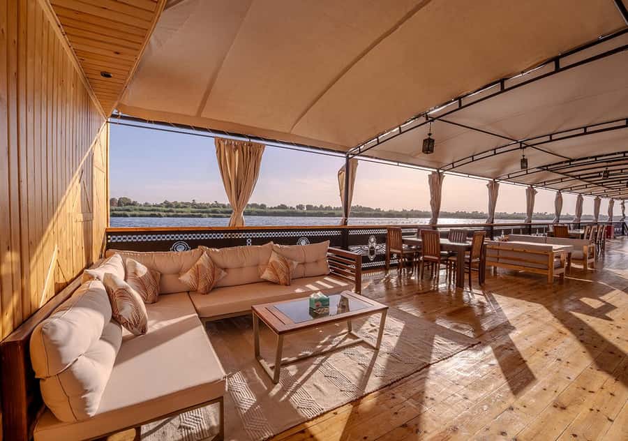 Aswan to Luxor: 4-Day Luxury Dahabiya Nile Cruise Adventure - Day 2: Kom Ombo, swimming, and an easy afternoon