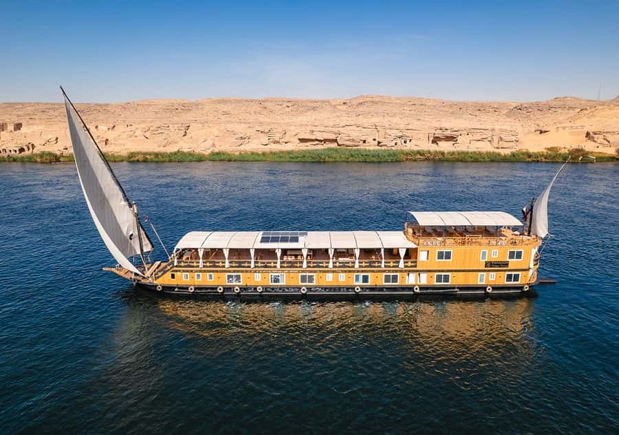 Aswan to Luxor: 4-Day Luxury Dahabiya Nile Cruise Adventure - Day 1: Philae and your first quiet evening