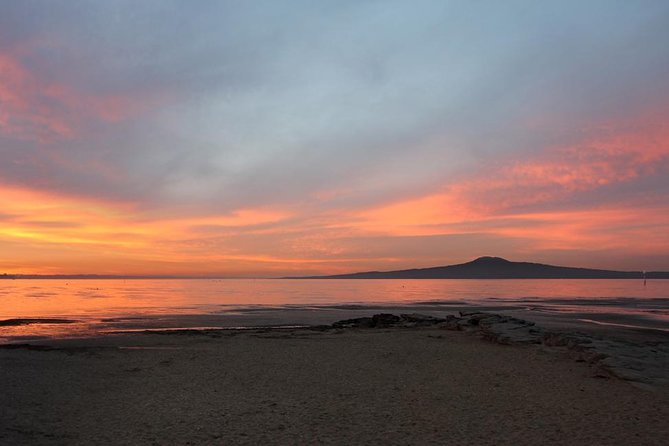 Auckland Sights Exclusive 4 Hour Luxury Day Tour - Orakei Basin and Paritai Drive begin the morning