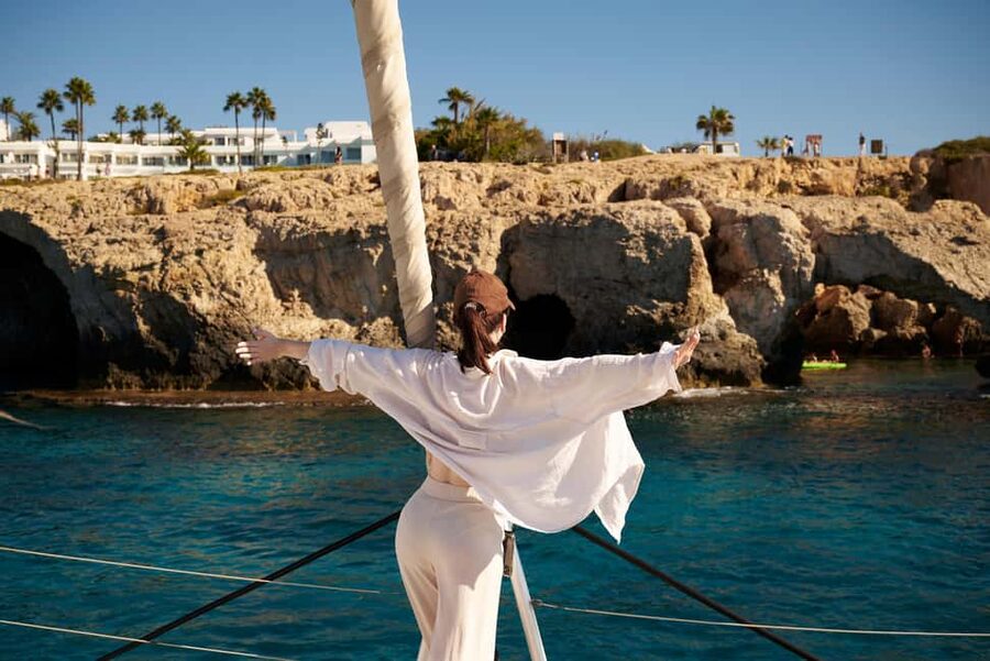 Ayia Napa: Luxury Catamaran Cruise with Lunch & Drinks - The return sail and the effect of weather