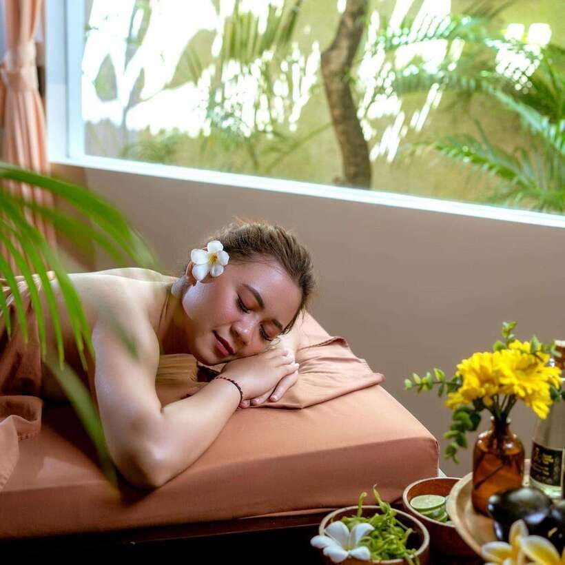 Bali: Luxury Spa Balinese Massage scrub Flower bath 2 Hour - What the atmosphere and service are like