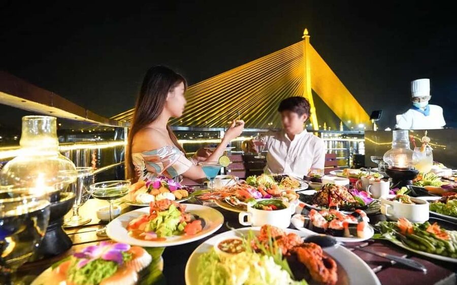 Bangkok: Luxury White Sunset or Dinner Cruise with Beer - Key points to know before booking