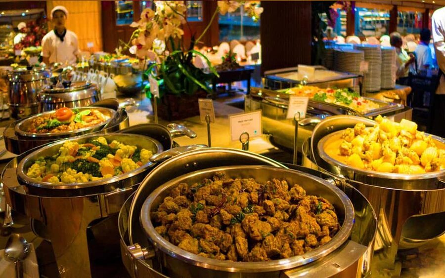 Bangkok: Luxury White Sunset or Dinner Cruise with Beer - Open-air views, seating, and entertainment