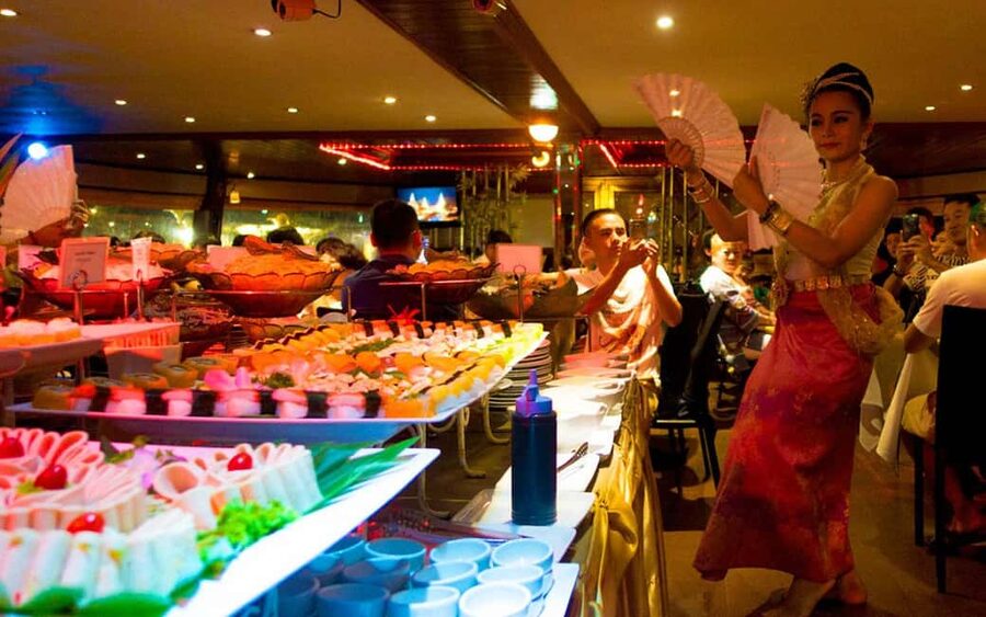 Bangkok: Luxury White Sunset or Dinner Cruise with Beer - Who will enjoy this cruise most
