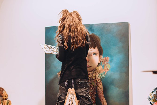 Barcelona Art & Wine: Galleries, Studios & Street Art - Who should book this experience
