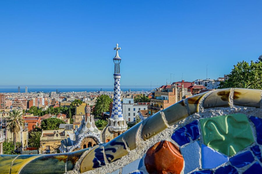 Barcelona: Exclusive Park Güell Private Guided Tour - Why Park Güell Works Best With Context