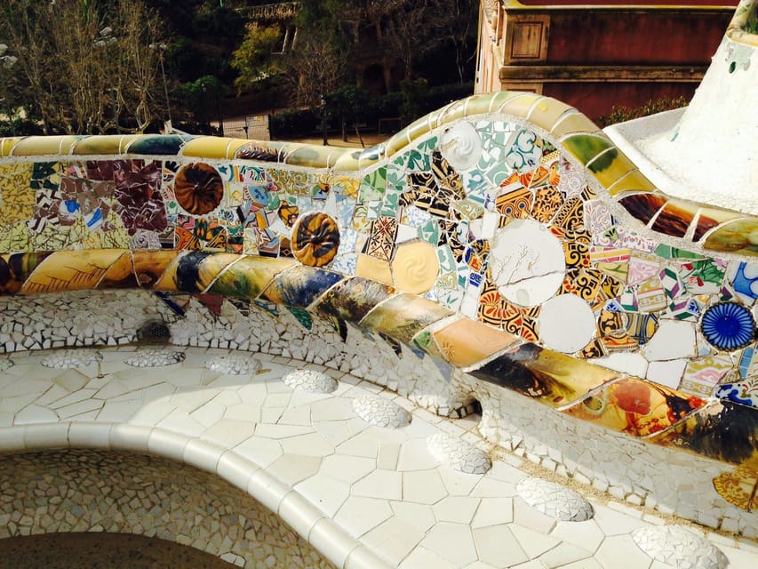 Barcelona: Exclusive Park Güell Private Guided Tour - El Drac and the Language of Broken Tile