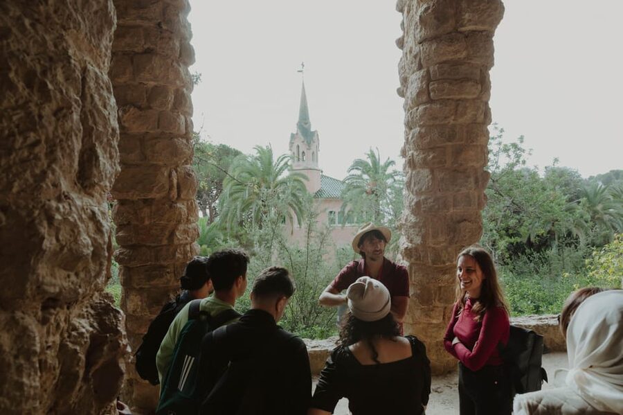 Barcelona: Exclusive Park Güell Private Guided Tour - A Guide Who Can Adjust the Visit
