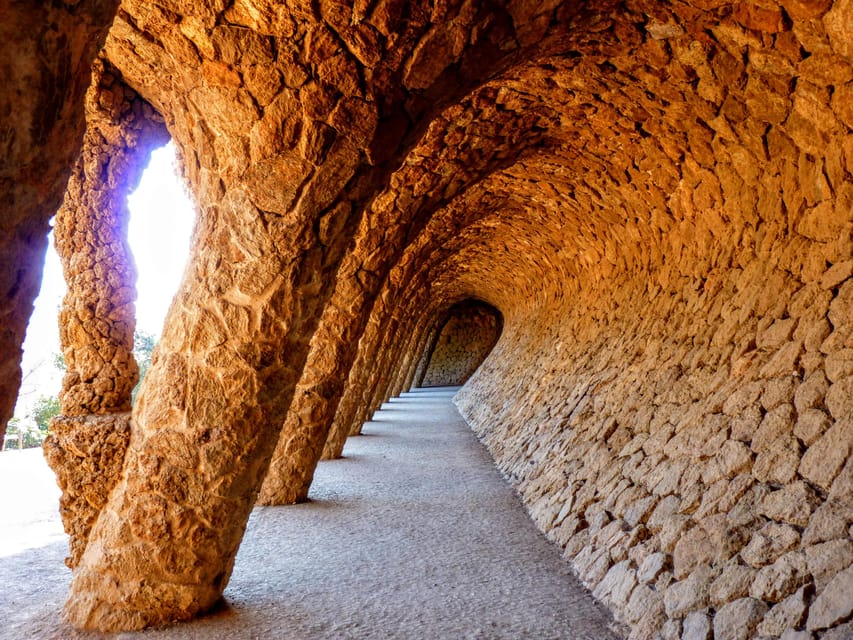Barcelona: Exclusive Park Güell Private Guided Tour - Is $177 Per Person a Fair Price?