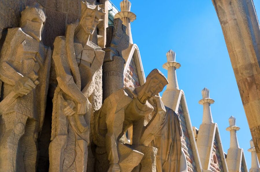Barcelona: Exclusive Sagrada Familia Private Guided Tour - Should you book this private visit?