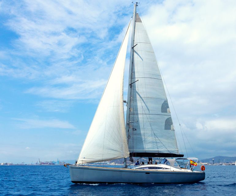 Barcelona: Luxury Yacht Private Sailing Tour - Why the captain matters