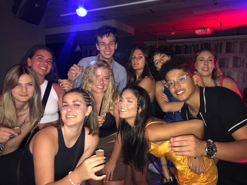 Barcelona Night Walking Tour Bars & VIP Club Pass - Key points to know before you book