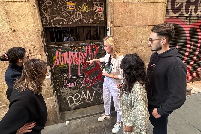 Barcelona Street Art Tour with Exclusive Artist Studios Visit - Starting near Paral·lel and Poble Sec