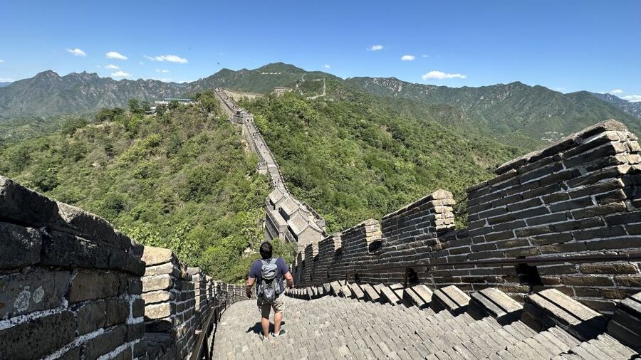 Beijing:Mutianyu/Badaling Great Wall Tour with VIP Fast Pass - Transport, timing, and what the price covers