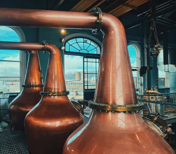 Belfast: Titanic Distillers Premium Tour and Whiskey Tasting - What you taste at Titanic Distillers