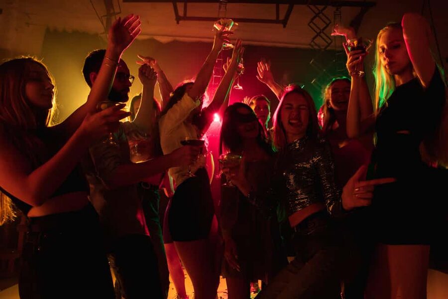 Berlin: Pub Crawl & Party with Free Shots & VIP Club Access - Is $11 good value?