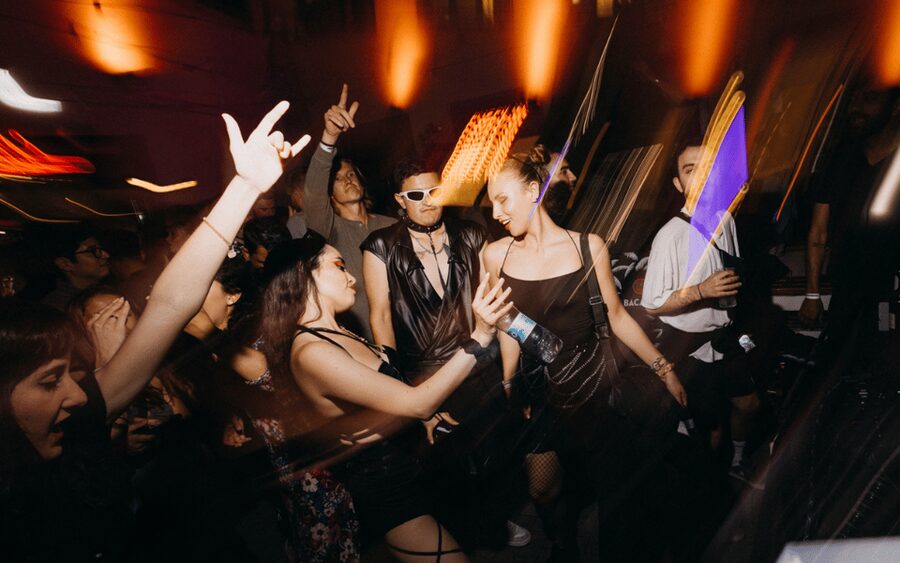 Berlin: Pub Crawl with Shots and VIP Club Entry - Starting in Mitte with a mixed bar selection